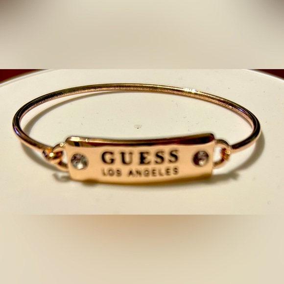 Woman Guess bracelet - Picture 2 of 5